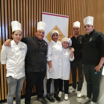 ALBA: ALLIEVI E CHEF ALLA FIERA DEL TARTUFO